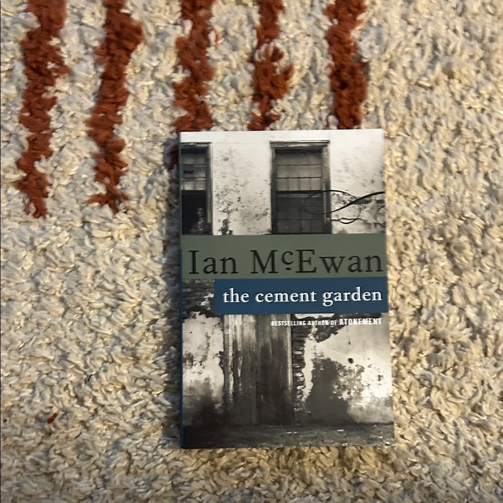 Ian McEwan 'The Cement Garden' Book